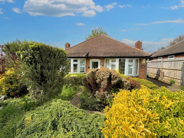 2 Bedroom Detached Bungalow To Rent In Glentrammon Close, Orpington, BR6
