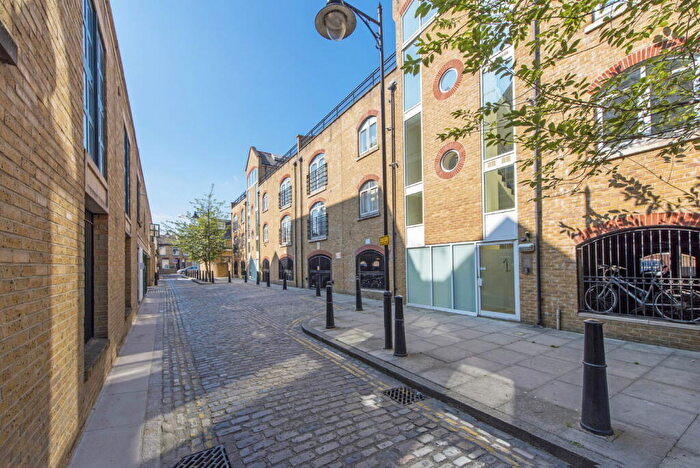 1 Bedroom Apartment For Sale In Coldharbour, London, E14