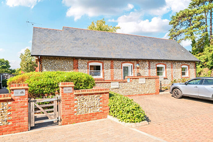 2 Bedroom Bungalow To Rent In Rectory Lane, Little Bookham, KT23