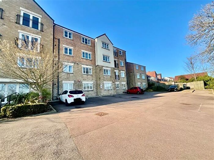 2 Bedroom Flat For Sale In Richmond Way, Rotherham, S61
