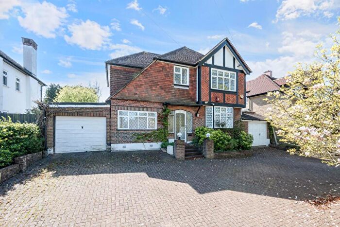 5 Bedroom Detached House For Sale In Burgh Wood, Banstead, SM7