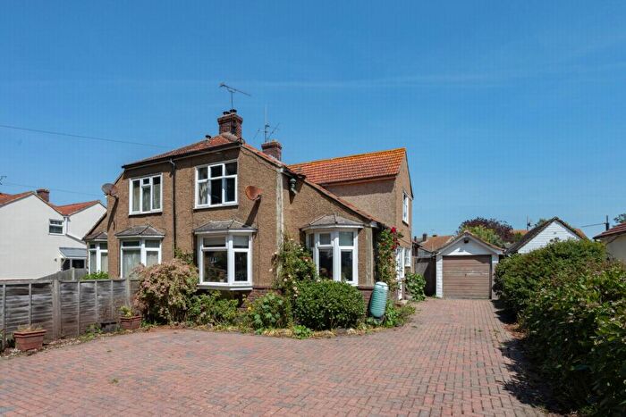 3 Bedroom Semi-Detached House For Sale In Palmarsh Avenue, Hythe, CT21