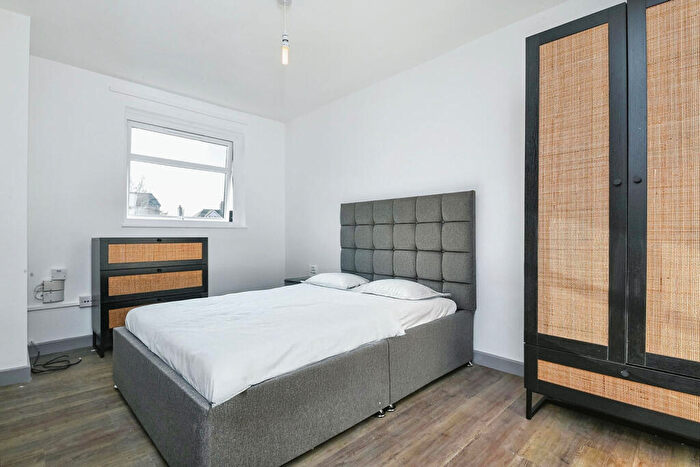 1 Bedroom Apartment To Rent In Pearson Square Doctor's Block, IP3