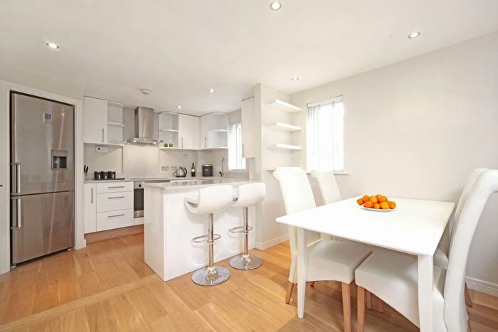 1 Bedroom Flat To Rent In Chapter Mews, Windsor, SL4