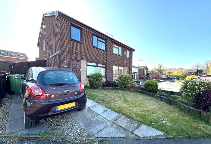 2 Bedroom Semi Detached House For Sale In Collingwood Way, Westhoughton, Bolton, BL5