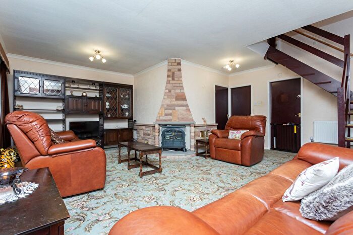 3 Bedroom Detached House For Sale In Black Bull Lane, Preston, PR2