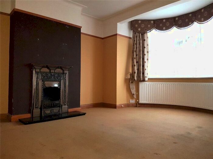 3 Bedroom End Of Terrace House To Rent In Somerville Road, Chadwell Heath, RM6