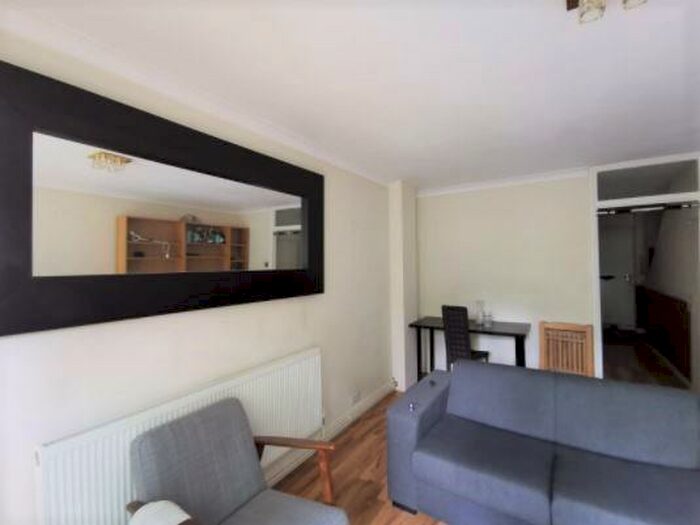 2 Bedroom Flat To Rent In Doric Way, Euston, London, NW1