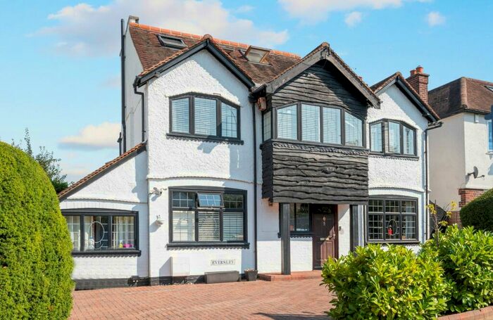 5 Bedroom Detached House To Rent In Eversley Road, Surbiton, KT5