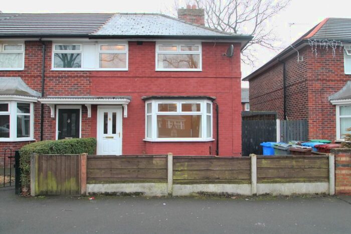 3 Bedroom End Of Terrace House To Rent In Broadoak Road, Wythenshawe, Manchester, M22