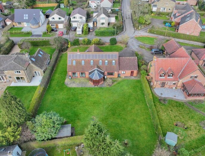 4 Bedroom Detached House For Sale In Temple Garth, Copmanthorpe, York, North Yorkshire, YO23