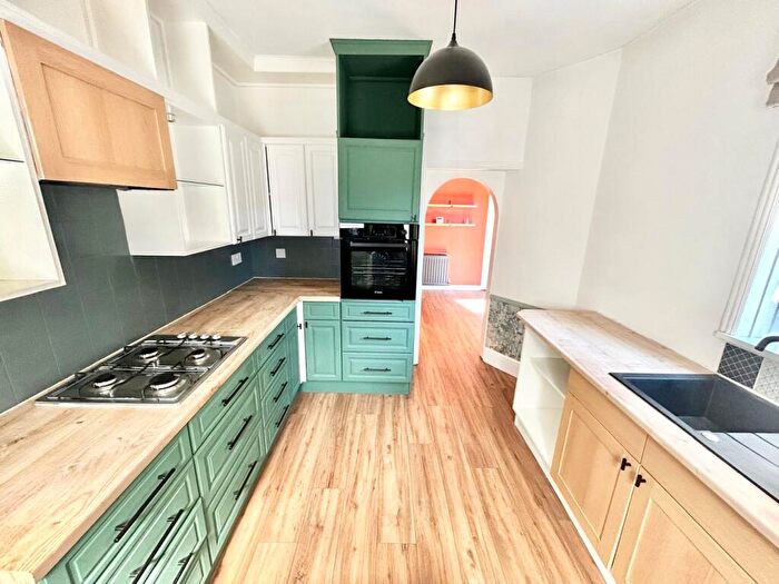 2 Bedroom House To Rent In Vernon Road, Portsmouth, PO3