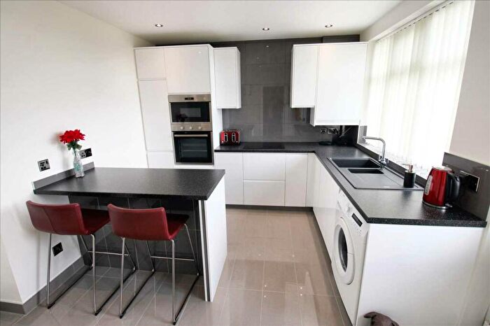 2 Bedroom Detached Bungalow For Sale In Chewton Street, Eastwood, Nottingham, NG16