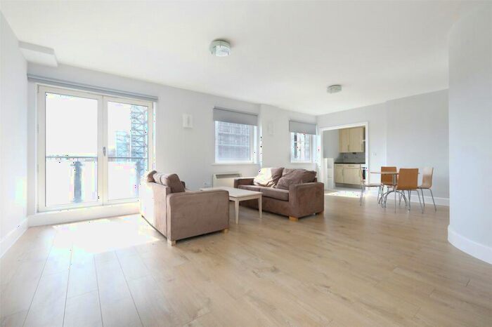 3 Bedroom Apartment To Rent In Artichoke Hill, London, E1W