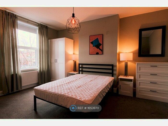 2 Bedroom Terraced House To Rent In Argie Road, Leeds, LS4