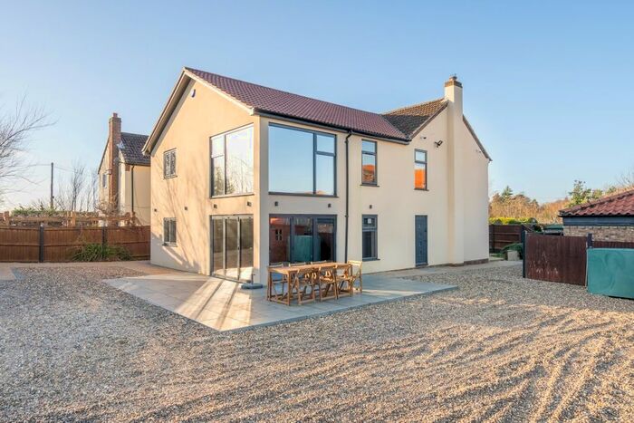 6 Bedroom Semi-Detached House For Sale In Pound Lane, Toft Monks, Beccles, NR34