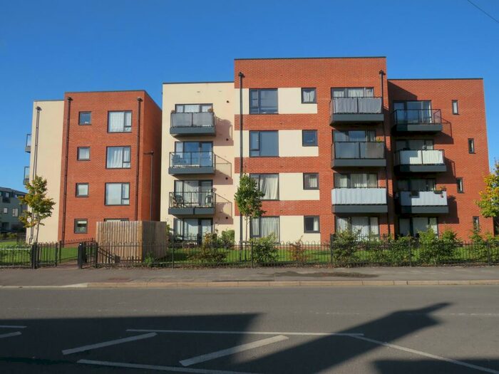 1 Bedroom Apartment To Rent In Finefield Walk, Slough, SL1