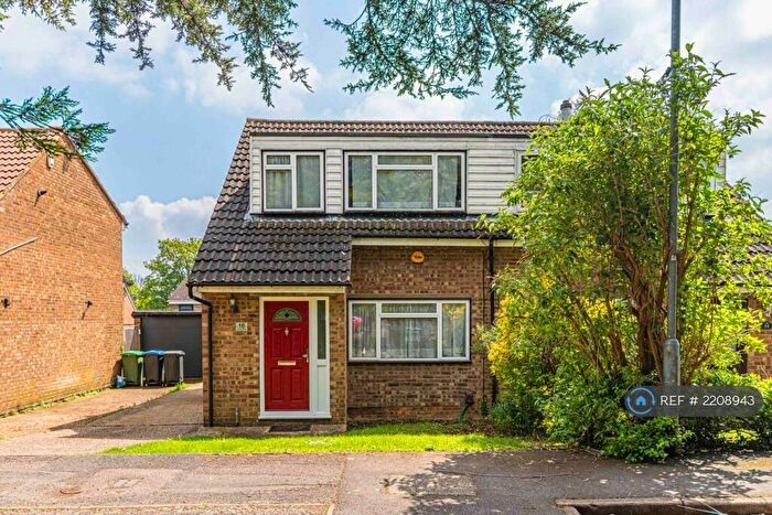 3 Bedroom Semi-Detached House To Rent In Arkley Road, Hemel Hempstead, HP2