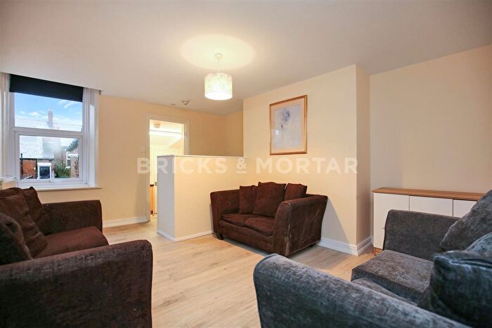 6 Bedroom Maisonette To Rent In Simonside Terrace, Heaton, Newcastle Upon Tyne, NE6