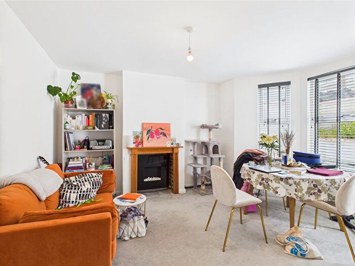 1 Bedroom Flat For Sale In Goldstone Road, Hove, BN3