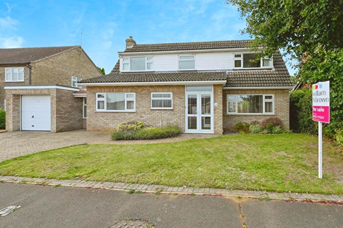 4 Bedroom Detached House For Sale In Oak Avenue, West Winch, King'S Lynn, PE33