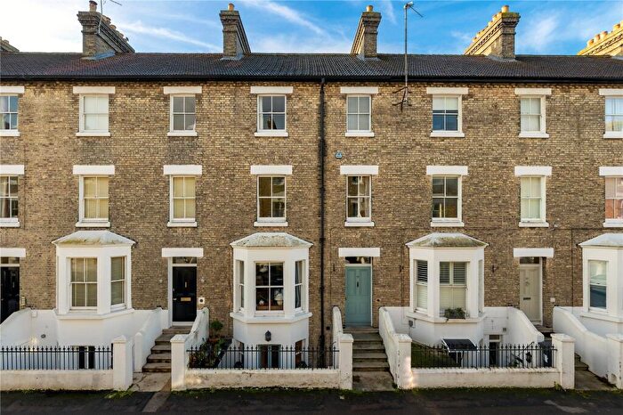 4 Bedroom Terraced House For Sale In Warkworth Street, Cambridge, Cambridgeshire, CB1