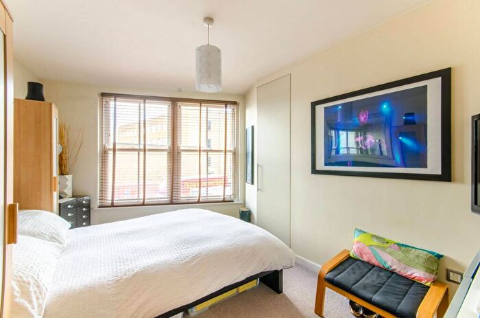 1 Bedroom Flat For Sale In Florfield Passage, Hackney, London, E8
