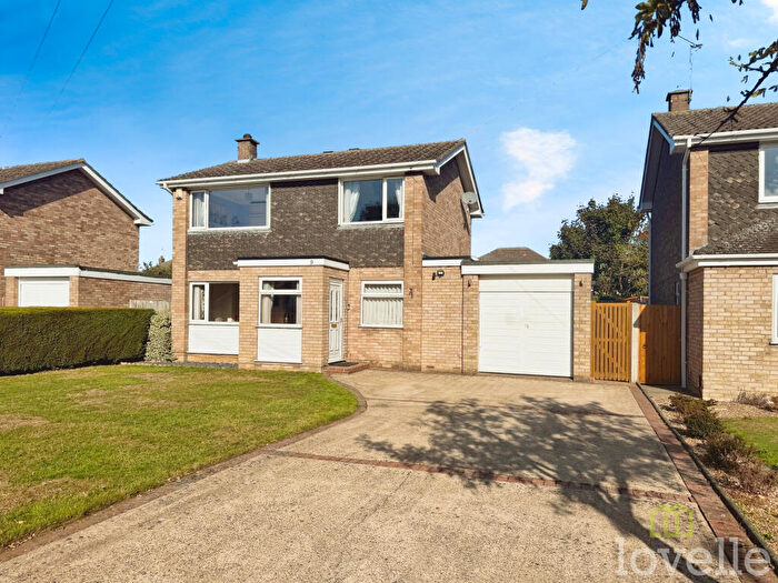 4 Bedroom Detached House For Sale In Chelmer Close, North Hykeham, LN6