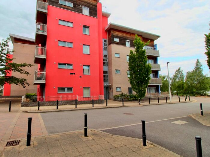 2 Bedroom Flat To Rent In Cubitt Way, Woodston, Peterborough, PE2