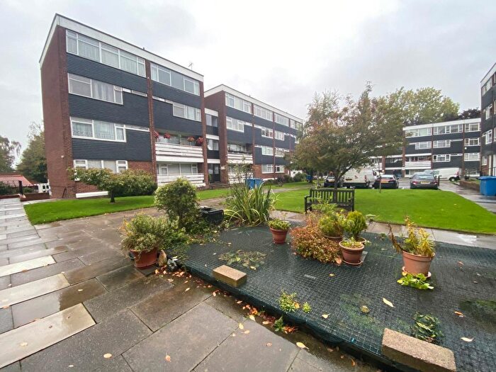 2 Bedroom Apartment To Rent In Park Court, Harlow, CM20