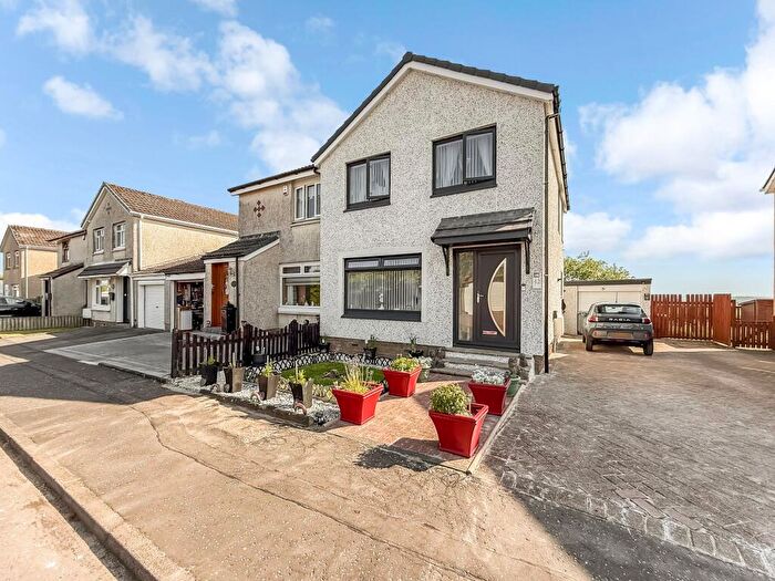 4 Bedroom Semi-Detached House For Sale In Nethan View, Blackwood, ML11