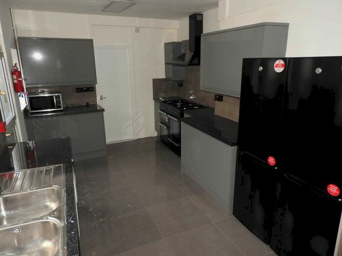 7 Bedroom Property To Rent In Bernard Street, Uplands, Swansea, SA2