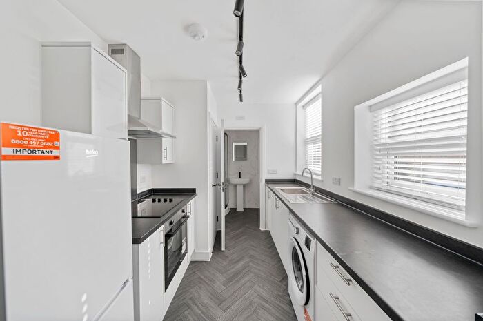 2 Bedroom Flat To Rent In Milton Street, Leigh, WN7