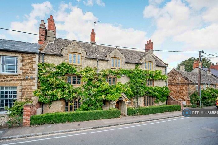 4 Bedroom Semi-Detached House To Rent In South Side, Steeple Aston, Bicester, OX25