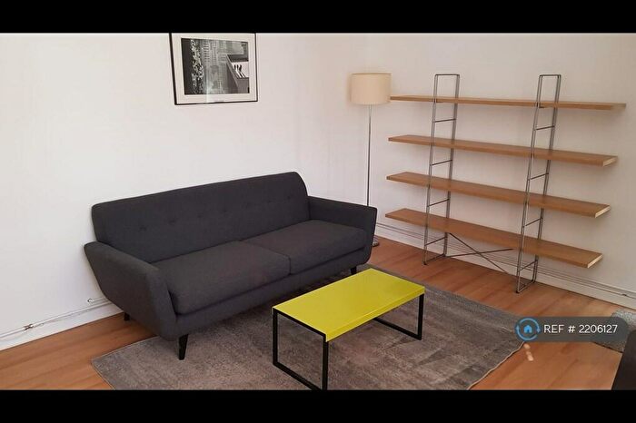 1 Bedroom Flat To Rent In Buxton Court, London, N1