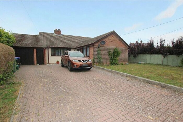 3 Bedroom Detached Bungalow To Rent In Tilbury Hill, Tilbury Juxta Clare, Essex, CO9
