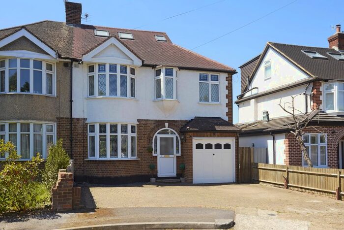 6 Bedroom Semi-Detached House To Rent In Mavis Close, Stoneleigh, Epsom, KT19