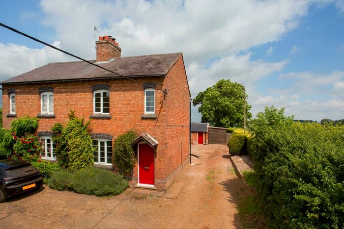 2 Bedroom Semi-Detached House To Rent In Wasperton, CV35