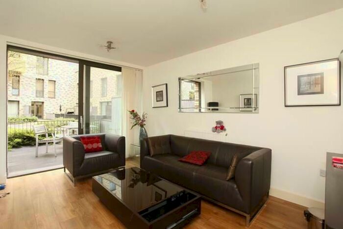 4 Bedroom Apartment To Rent In Nelson Walk, Bow, London, E3