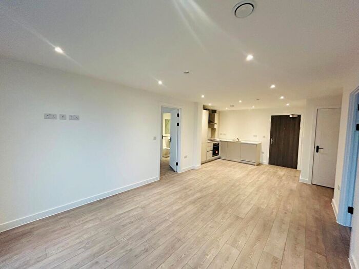 2 Bedroom Apartment To Rent In Green Street, Birmingham, B12