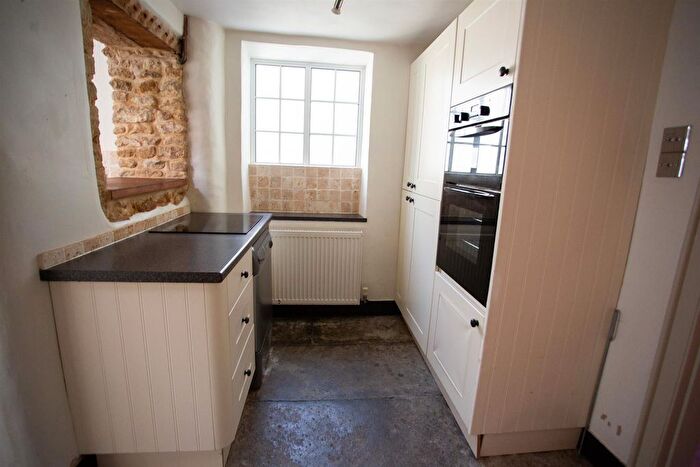 1 Bedroom Property To Rent In South Street, Hinton St. George, TA17