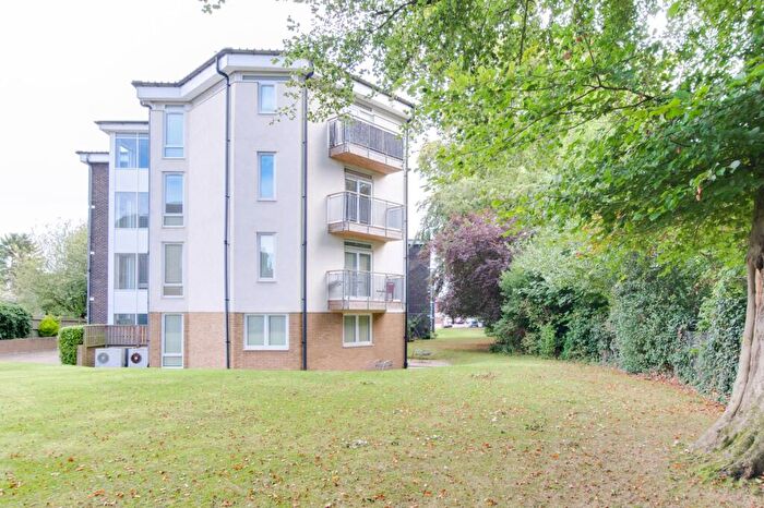 2 Bedroom Apartment To Rent In Canterbury, CT1