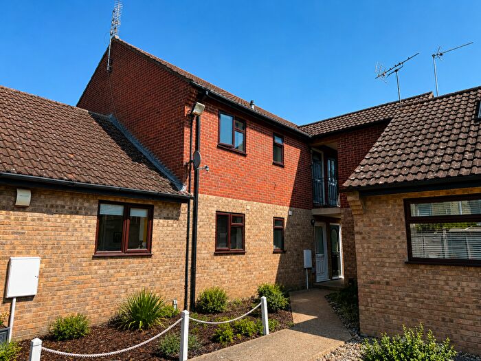 1 Bedroom Flat For Sale In Broom Close, Littleport, Ely, Cambridgeshire, CB6