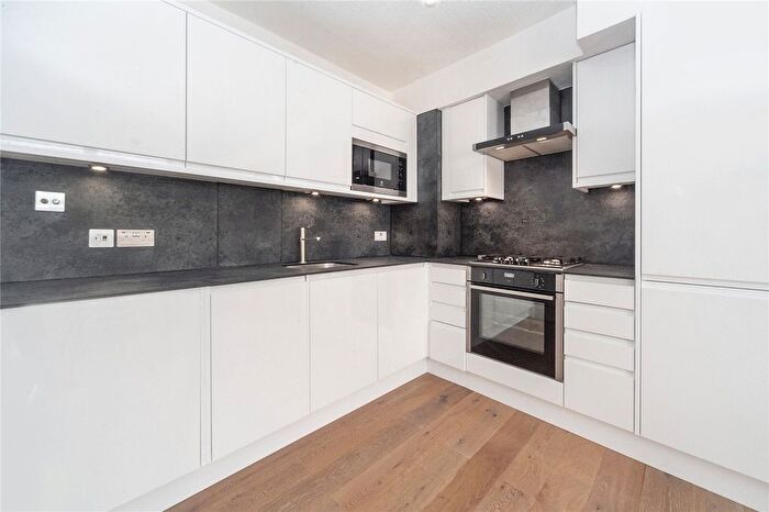 1 Bedroom Flat To Rent In Porchester Place, Hyde Park, W2
