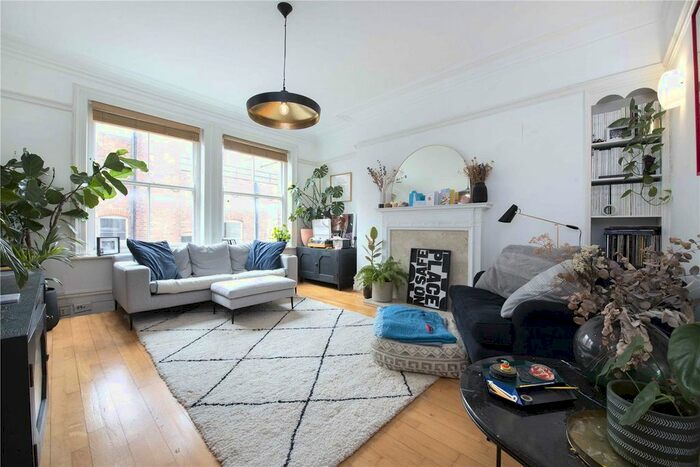 2 Bedroom Flat To Rent In Bedford Court Mansions, Bedford Avenue, London, WC1B