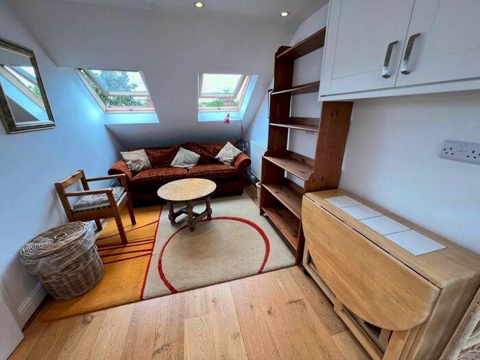 1 Bedroom Flat To Rent In Eardley Road, London, SW16