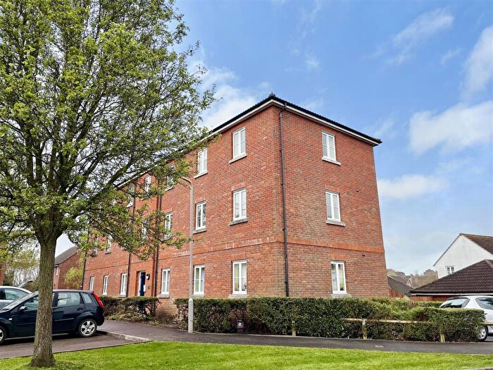 2 Bedroom Apartment To Rent In Field Close, Sturminster Newton, DT10