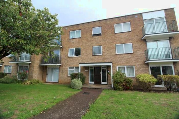 1 Bedroom Flat To Rent In The Maples Stevenage Rd Hitchin, SG4