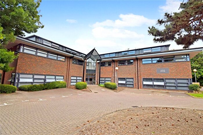 1 Bedroom Apartment To Rent In Carcaxient Square, London Road, Newbury, RG14