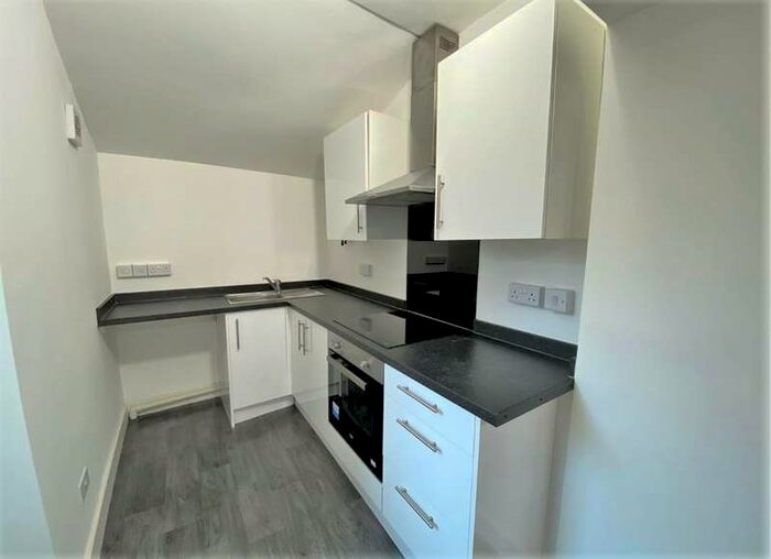 2 Bedroom Ground Flat To Rent In 88 Kingsland Crescent, CF63
